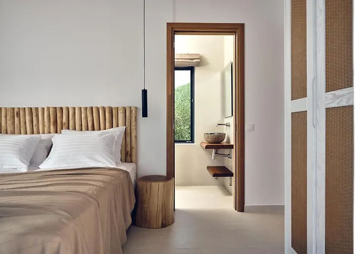 Galena Deluxe Seaview With Heated Pool, By Thinkvilla