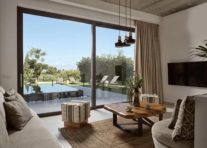Galena Deluxe Seaview With Heated Pool, By Thinkvilla Villa