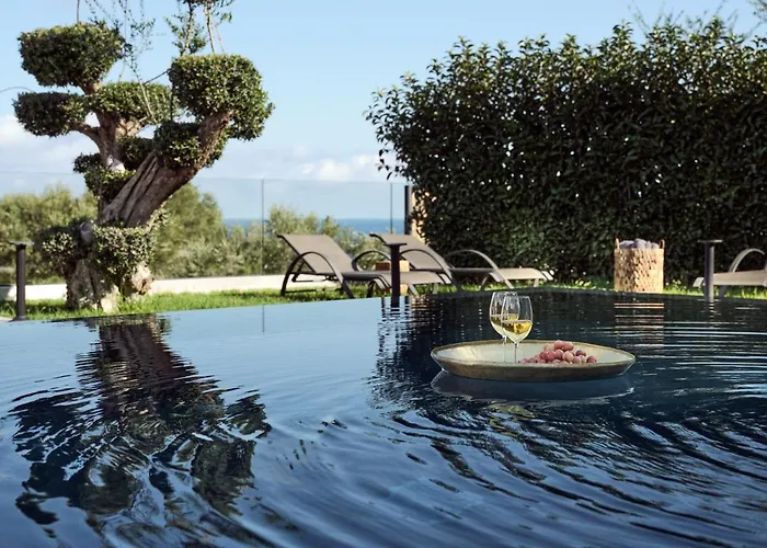 Villa Galena Deluxe Seaview With Heated Pool, By Thinkvilla *