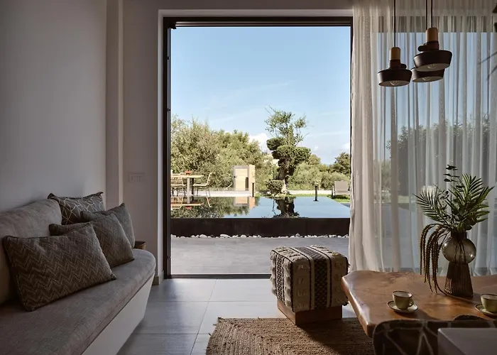 Galena Deluxe Seaview With Heated Pool, By Thinkvilla Villa