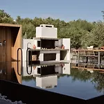 Galena Group Seaview With Heated Pools, By Thinkvilla *