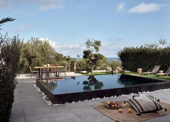 فيلة Galena Deluxe Seaview With Heated Pool, By Thinkvilla