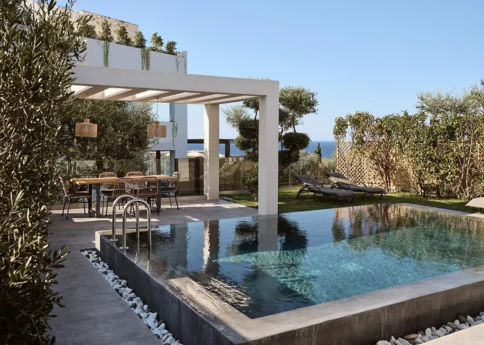 וילה Galena Deluxe Seaview With Heated Pool, By Thinkvilla